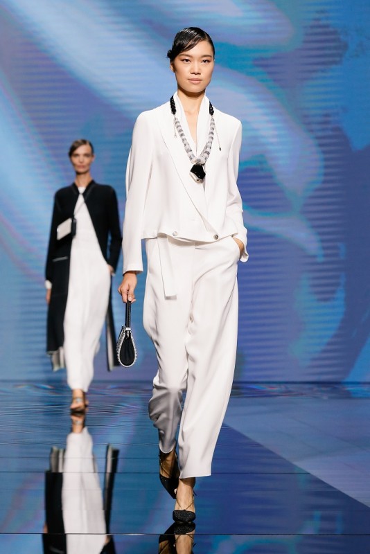 /2020/veronika-didusenko-11.jpg Armani