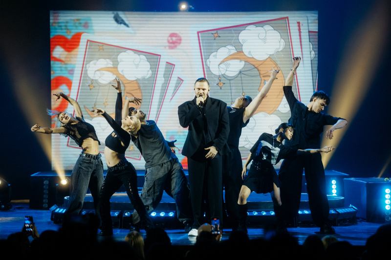 Ефект кіно та дебют балету: як CHEEV перетворив концерти у МЦКМ на сповідь для тисяч людей