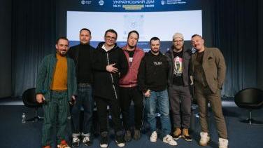 Після тисячі історій — одне запитання: хто є героєм сьогодні?