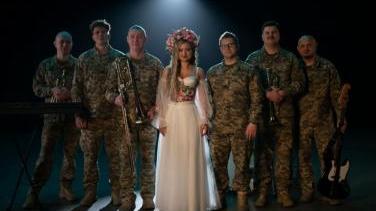 «Вишиванка» - нова музична відео робота про Збройні Сили України від співачки Охтирчанка