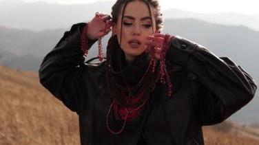 Музичний код України по-новому: TAYNA презентувала «Щедрик»