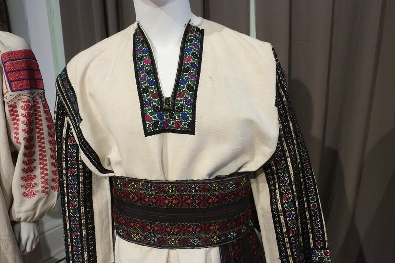 Виставка «Саїнська зозулька.  Орнаментальні мотиви української вишитої сорочки ХІХ – ХХ століть»