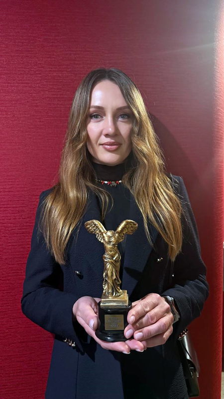 Катерина Тимченко з нагородою Impact Award for Peace Катерина Тимченко з нагородою Impact Award for Peace