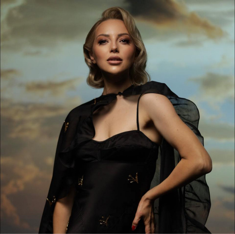 Аріна Домскі