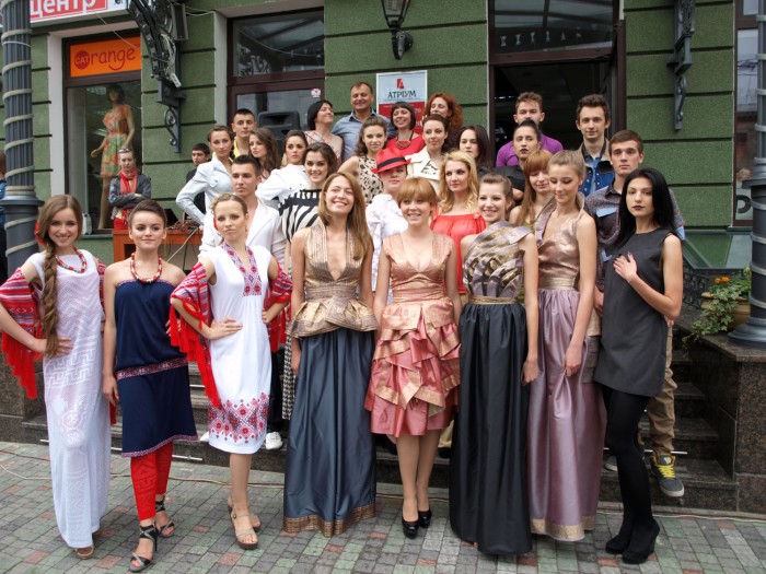 /art/shou1.jpg Модное шоу АТРІУМ FASHION DAYS